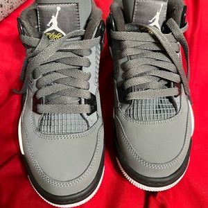 Jordan Retro cool grey 4